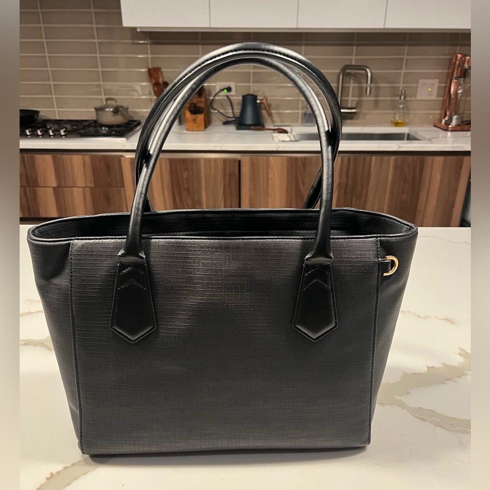 Dagne Dover Signature Tote bag in Onyx. Classic size, fits 13inch laptop.